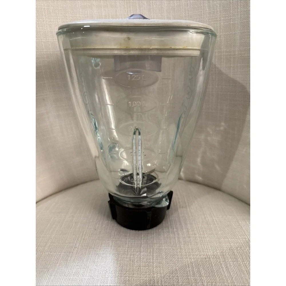 Vintage Oster‎ Glass Countertop Blender Pitcher 5-Cups & 4-Blade & Cover